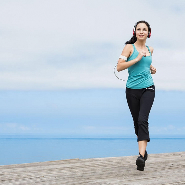 nữ giới chạy bộ tốt cho sức khỏe