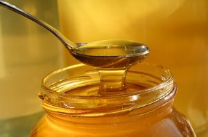 Trị sẹo bằng mật ong nguyên chất